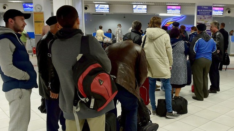 Un aeroport din România „fură” pasagerii celui din Chișinău