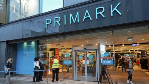 E oficial! Retailerul irlandez de modă Primark deschide primul magazin în România. Unde va fi amplasat