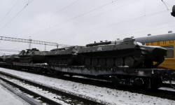BILD: Trenurile siberiene sunt pline de soldați și tancuri ale armatei ruse care se deplasează spre granița cu Ucraina