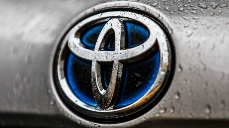 Toyota, afectată de criza globală de cipuri. Profiturile au scăzut considerabil