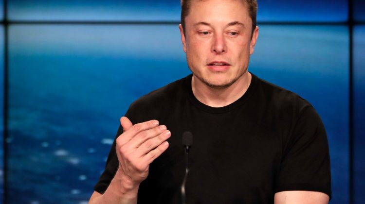 Acum 4 ani, Elon Musk și-a trimis mașina în spațiu. Unde a ajuns automobilul Tesla