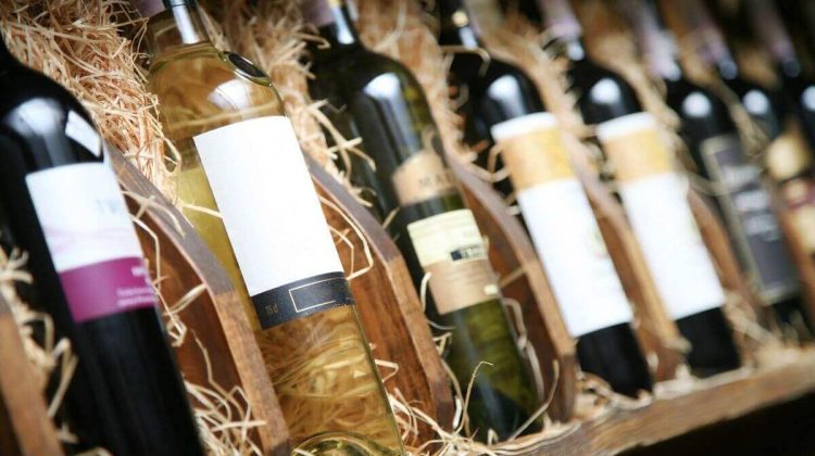 Vinurile se scumpesc cu 15%: de Paști vom vedea prețuri noi pe rafturi