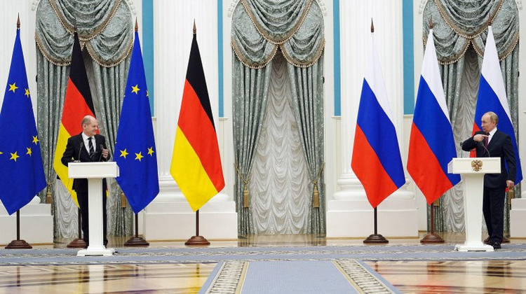Germania renunță la embargo și anunță că va livra arme Ucrainei. „Este de datoria noastră să sprijinim Ucraina”