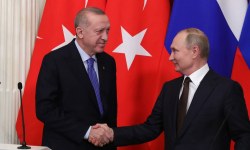 Echilibristica Turciei în relația cu Rusia și NATO. De ce prietenia dintre Erdogan și Putin stă „pe muchie de cuțit”