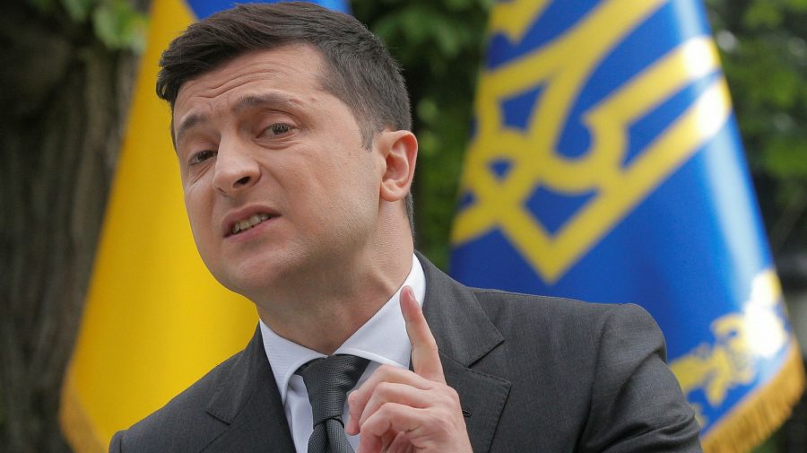 Zelensky sună liderii occidentali să le ceară sprijinul, în timp ce armata rusă încearcă să ocupe capitala Kiev