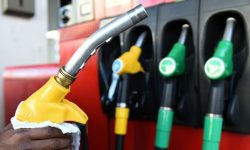 Prețurile la carburanți ating noi recorduri în fiecare zi. ANRE anunță despre scumpirea benzinei și motorinei