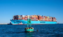 Maersk, cea mai mare companie de transport maritim din lume, suspendă transporturile de containere către şi din Rusia