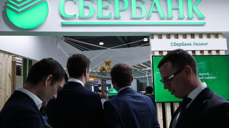 Kaputt! Sberbank-ul rusesesc, perla coroanei bancare, a ajuns praf şi pulbere în occident. Este aproape de faliment