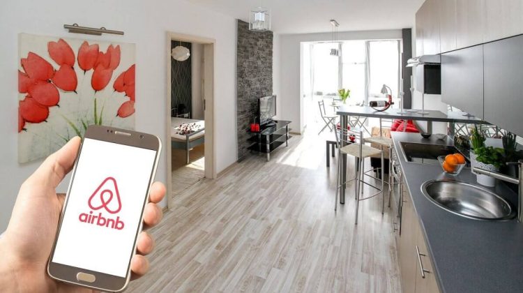 Airbnb Inc îşi suspendă operaţiunile în Rusia şi Belarus