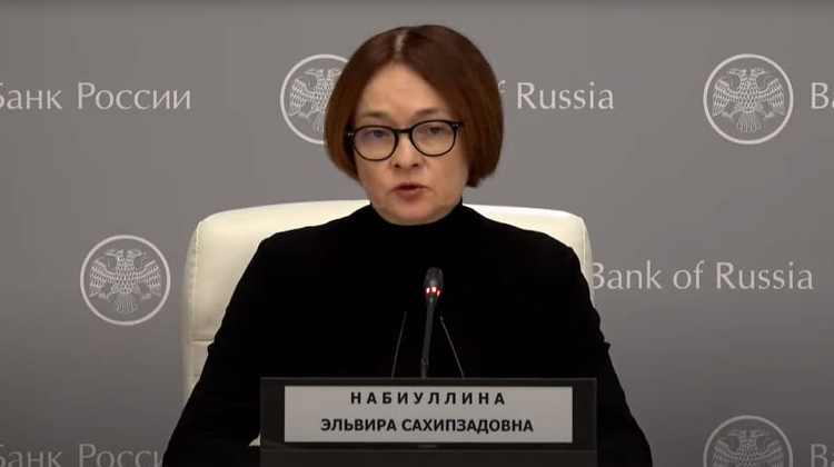 Elvira Nabiullina, arhitectul ”fortăreţei monetare ruseşti” a vrut să plece, dar Putin a oprit-o