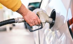 Motorina și benzina își continuă tendința de scumpire. Prețurile afișate de ANRE pentru ziua de joi