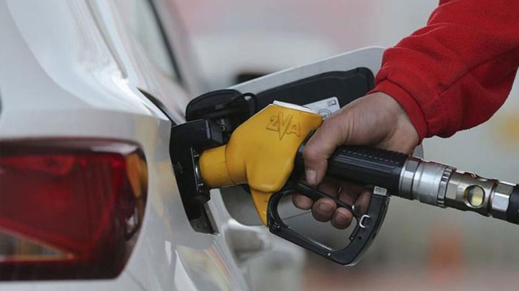 În Germania benzina a depășit prețul de doi euro pentru un litru. Creșterea este uriașă