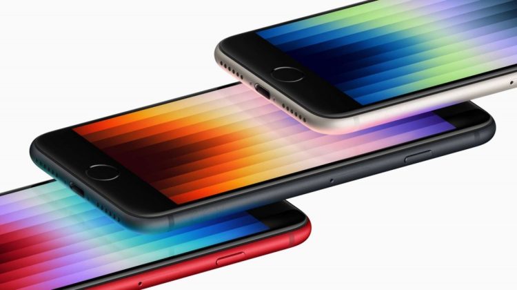 Apple a prezentat noul iPhone SE, un model mai ieftin. În Europa prețul pornește de la 529 EURO
