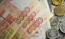 Rubla Rusiei scade pe măsură ce Moscova permite ţărilor „prietenoase” să intre din nou pe piaţa obligaţiunilor