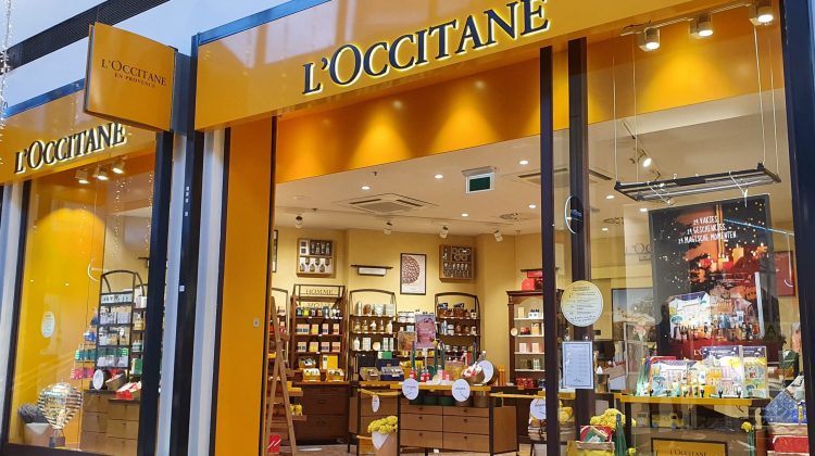 Brandul francez de frumusețe L’Occitane nu se retrage din Rusia. Magazinele rămân deschise