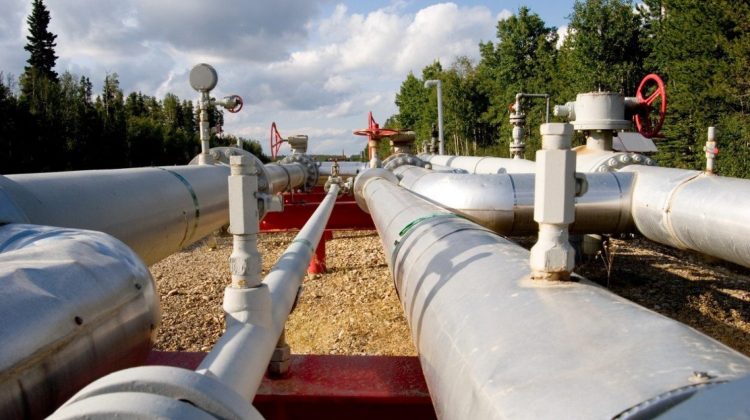 Gazprom râde în hohote! Gazul depozitat până în prezent de Moldova ajunge pentru 8 zile