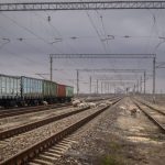 Alarmă pe calea ferată! Cerealele Ucrainei riscă să lase fermierii moldoveni fără vagoane