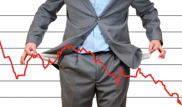 Prețurile o iau razna. Carburanții au aprins inflația în luna martie