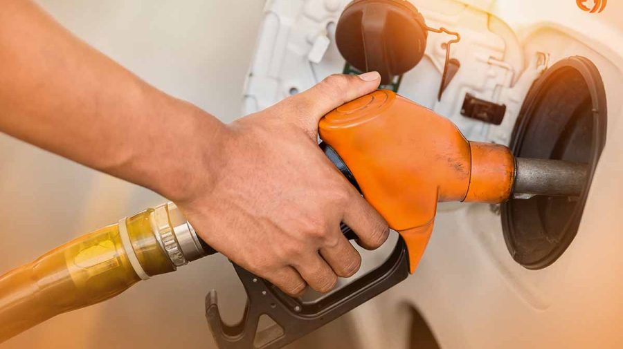 Cât va costa mâine un litru de benzină și motorină? Prețurile cresc în continuare