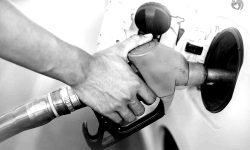 Săptămâna începe cu ieftiniri la carburanți! Ce prețuri a stabilit ANRE pentru 7 februarie