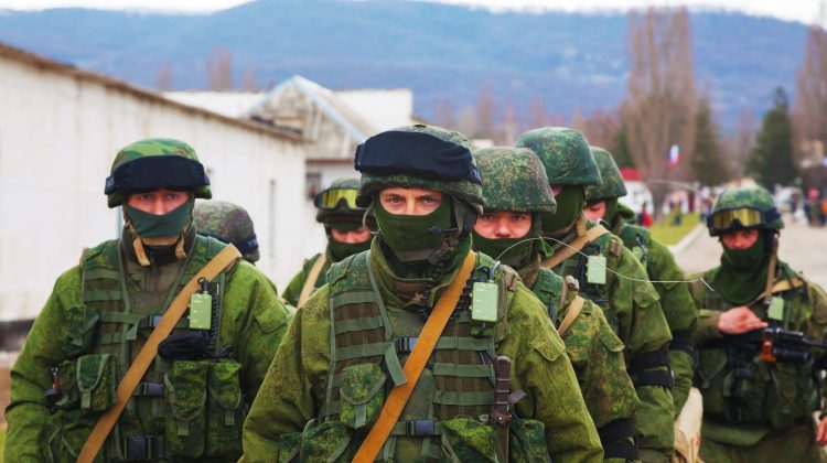 Armata rusă scotocește închisorile în căutare de recruți: „Șase luni în Ucraina și ești liber”. Care este alternativa