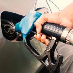 Un nou val de scumpiri la carburanți: motorina sare cu 39 de bani, benzina cu 25 de bani