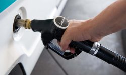 Scumpirea carburanților continuă, benzina costă aproape 28 de lei! Cum explică ANRE creșterea prețurilor