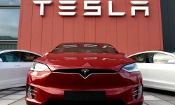 Mii de modele Tesla sunt rechemate în service în Germania. Elon Musk are mari probleme şi cu vânzările