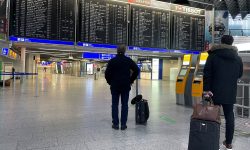 Tot mai multe probleme pe aeroporturile europene. La Paris zeci de zboruri au fost anulate