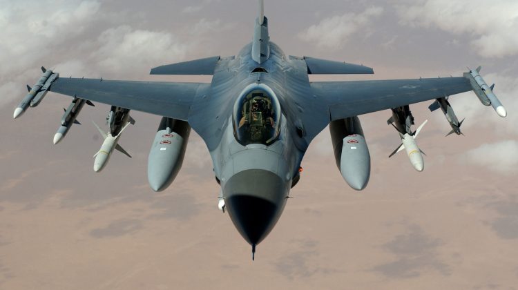 Ucrainenii așteaptă avioanele americane: ”Cei mai buni piloți mor în așteptarea aeronavelor F 16”