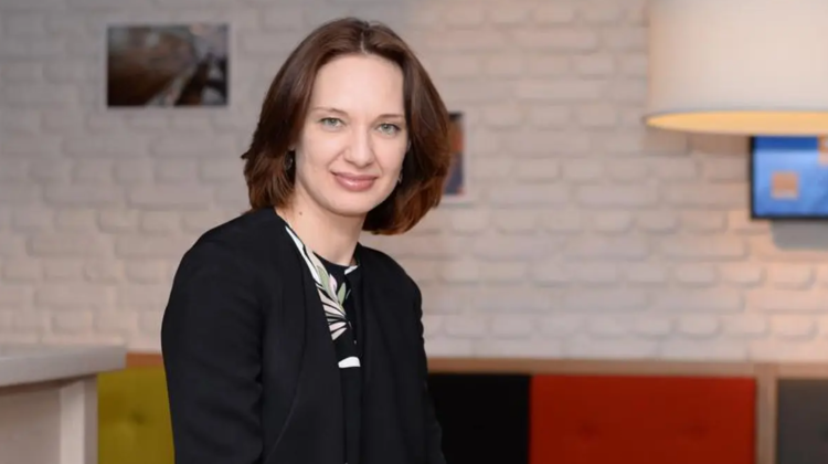 Moldoveanca Ludmila Climoc, care conduce un gigant de telefonie mobilă, printre cei mai admirați CEO din România