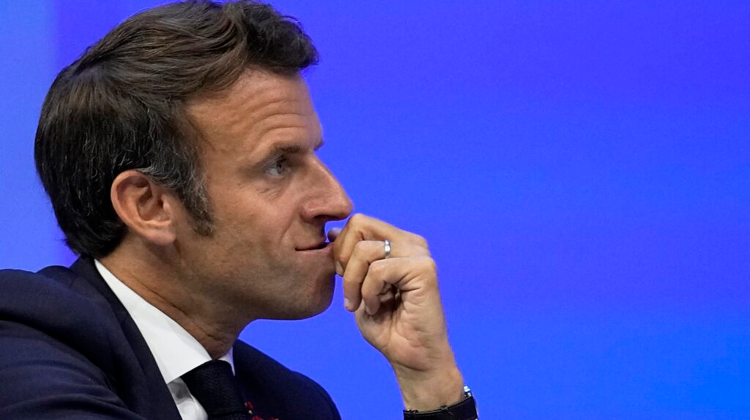 Emmanuel Macron, acuzat că „i-a servit lui Xi Jinping un triumf strategic pe o tavă de argint”