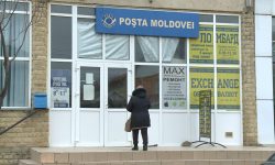 Meseria nereușită din Moldova! Salariile proaste alungă poștașii. Anul trecut au plecat aproape 700 de angajați