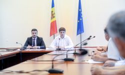 Andrei Spînu îi bucură pe transportatori: Prețul autorizațiilor pentru transporturile rutiere va scădea
