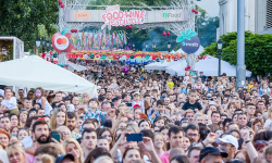 Peste 80 de mii de vizitatori au petrecut la Street Food and Wine Festival, desfășurat la Chișinău
