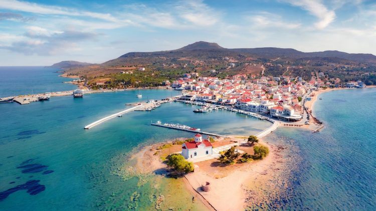 Insula din Grecia despre care moldovenii nu au auzit! Un colț de rai care îți taie răsuflarea