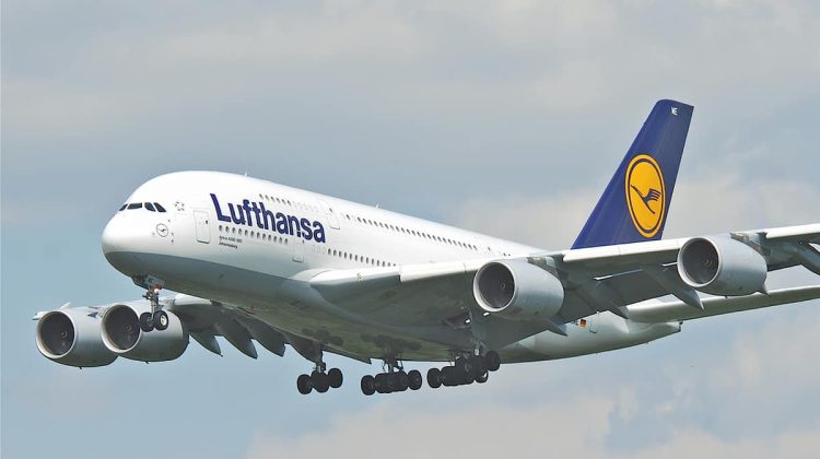 O defecţiune IT a companiei aeriene Lufthansa blochează în aeroporturi mii de pasageri din întreaga lume