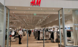 H&M și-a scos la vânzare afacerea din Federația Rusă