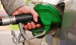 Prețul benzinei scade sub 30 de lei. ANRE anunță noi ieftiniri la carburanți