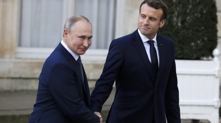 Furie la Kremlin, după publicarea unei conversații Putin-Macron. „Țarul”, prins cu minciuna