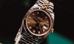 Ceasurile Rolex nu mai sunt imune la gravitațiile financiare. Prețul la cel mai râvnit cosmograf continuă să scadă