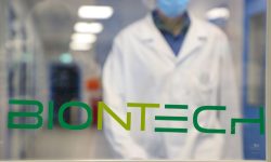 Producătorul de vaccinuri BioNTech majorează cu un miliard de euro suma alocată cercetării