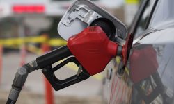 Benzina se scumpește, motorina se ieftinește! Prețurile anunțate de ANRE pentru 28 octombrie
