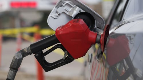 Benzina și motorina ard buzunarele șoferilor: scumpiri de peste 5% într-o singură lună