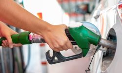 Prognoze optimiste pentru șoferi! Petrolul mai ieftin va trage în jos prețul carburanților