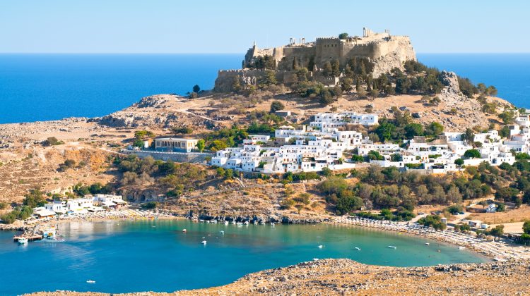 Insula din Grecia unde poți să-ți faci vacanța și iarna: Zeci de hoteluri rămân deschise