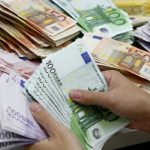 Piața valutară cash se prăbușește! Schimburile au căzut cu peste 23%