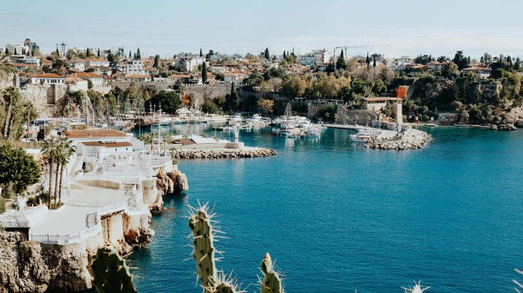 Șase motive pentru care trebuie să vizitați Antalya
