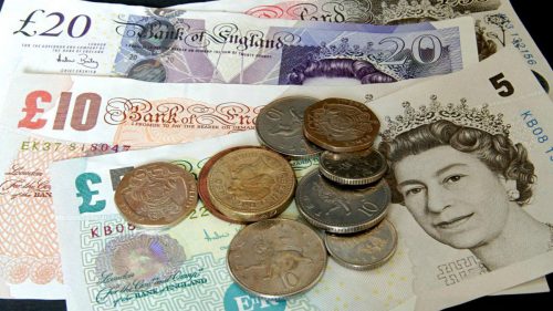Se clatină moneda Marii Britanii? Goldman Sachs vede o supraevaluare periculoasă