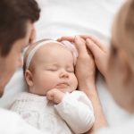 Mai puțini copii, mai multe funeralii! Moldova coboară la minimul istoric al natalității, 9 nașteri la mia de locuitori